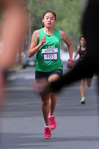 Imagen_Noticia_La_Milla_Atletica_Urbana_fue_para_Ariel_Mendez_PAULINA_BURGOS