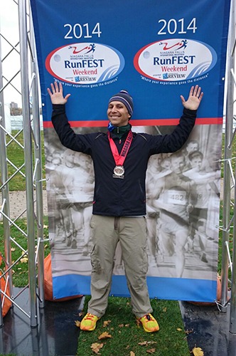 Imagen_race_report_Adrian_Rodriguez_Niagara_Falls_Intl_Marathon_2014_07
