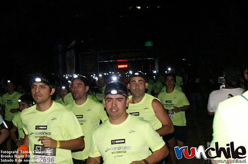 Imagen_Noticia_Santiago_se_ilumino_con_la_Brooks_Night_Running