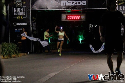 Imagen_Noticia_Santiago_se_ilumino_con_la_Brooks_Night_Running_03