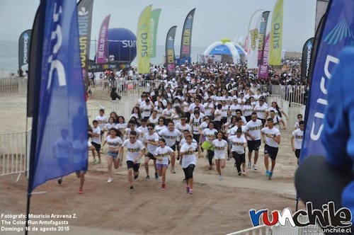 Imagen_Noticia_El_color_se_tomo_el_Running_en_Antofagasta_2015_01