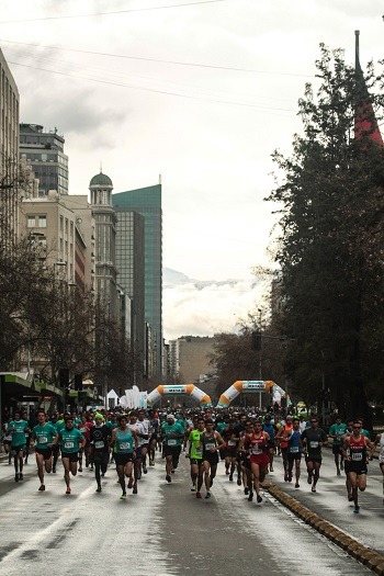 Imagen_Agotadas_las_inscripciones_para_Santiago_Corre_Consalud_2015_02