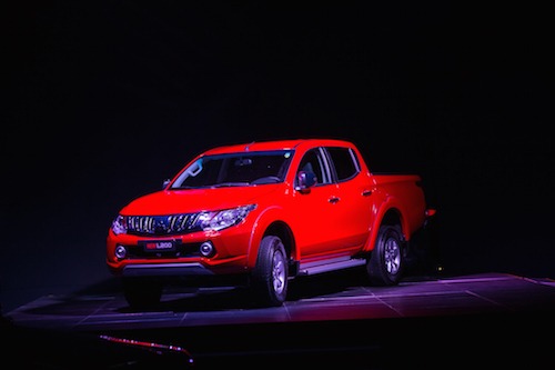 Imagen_Noticia_Fena_y_Javi_en_presentacion_Mitsubishi_L200_2015_02