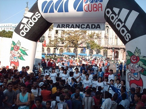 Imagen_Historica_Maraton_de_la_habana_2015