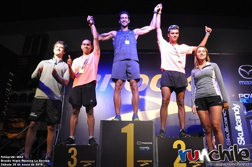 Imagen_Brooks_Night_Running_ilumino_La_Serena_05