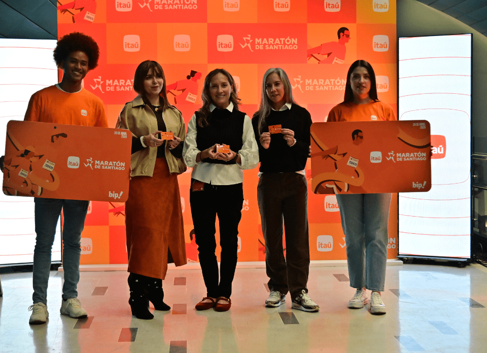 Maratón de Santiago 2026: Tarjeta Bip! del Metro cargada y otros beneficios para los corredores