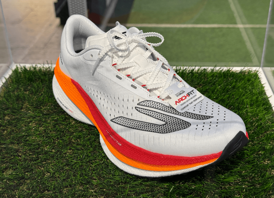 Preparadas para todas las necesidades: Llegan a Chile las nuevas Aero Razor de Skechers